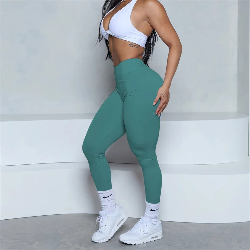 Low V-Back Scrunch Butt-Lifting Leggings