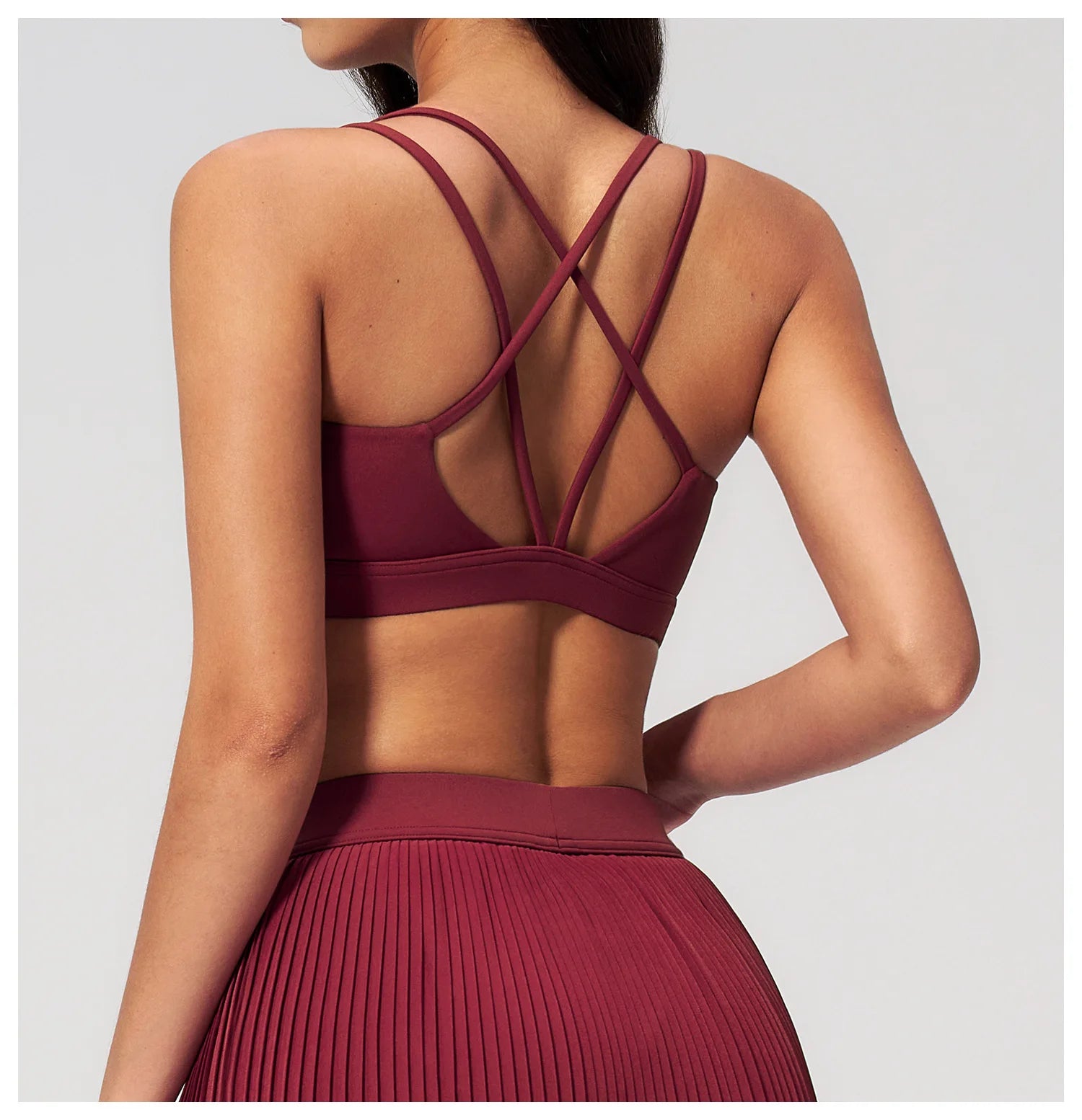 SculptFit Cross Back Sports Bra