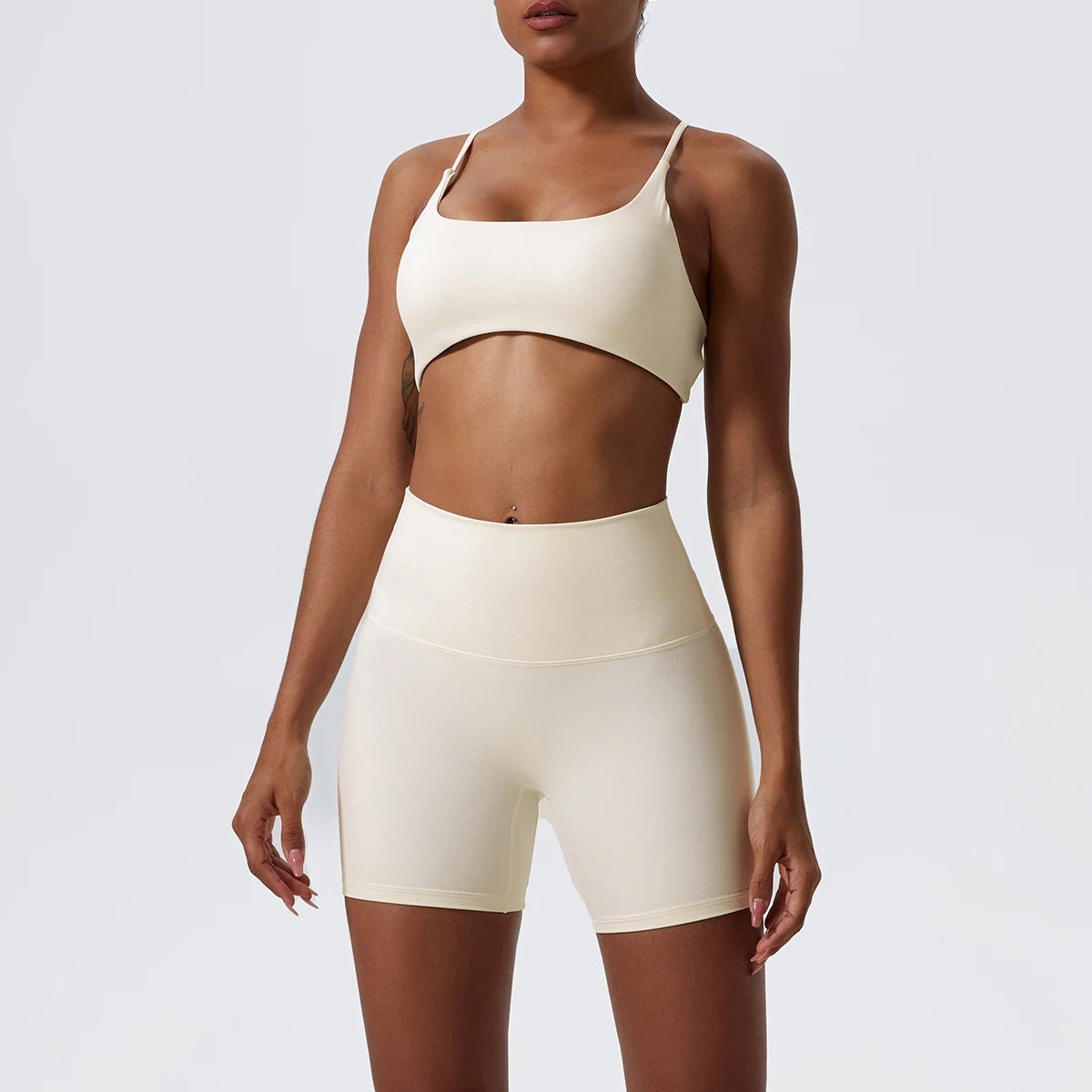 2-piece Seamless Activewear Shorts & Sports Bra