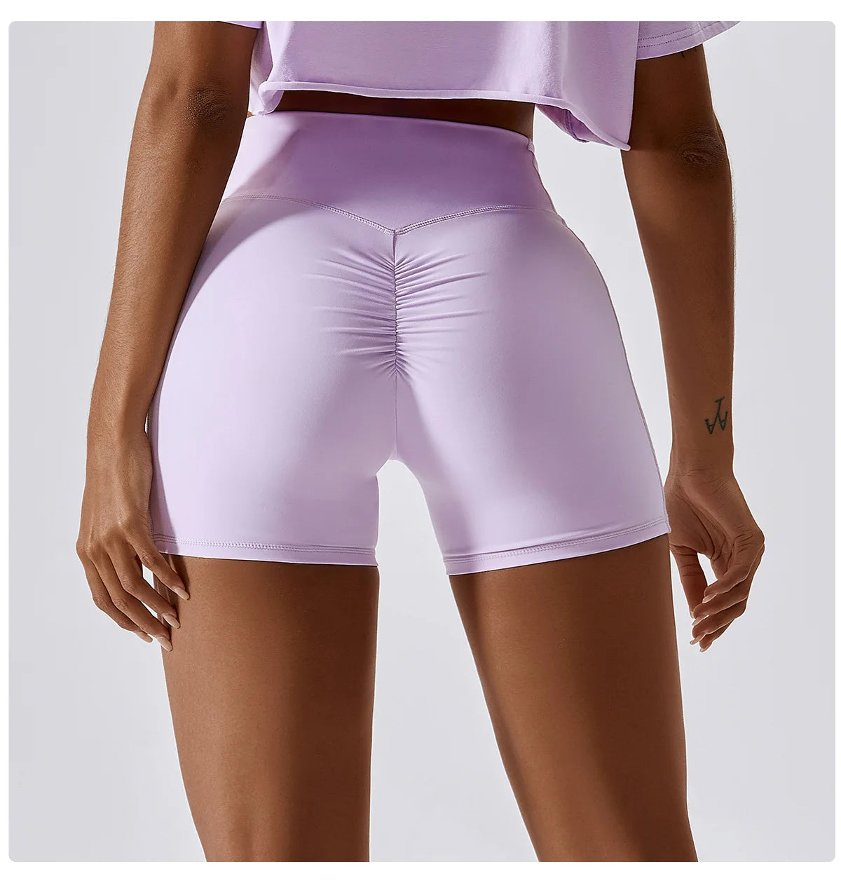 Sculpting Pocket-Perfect Shorts