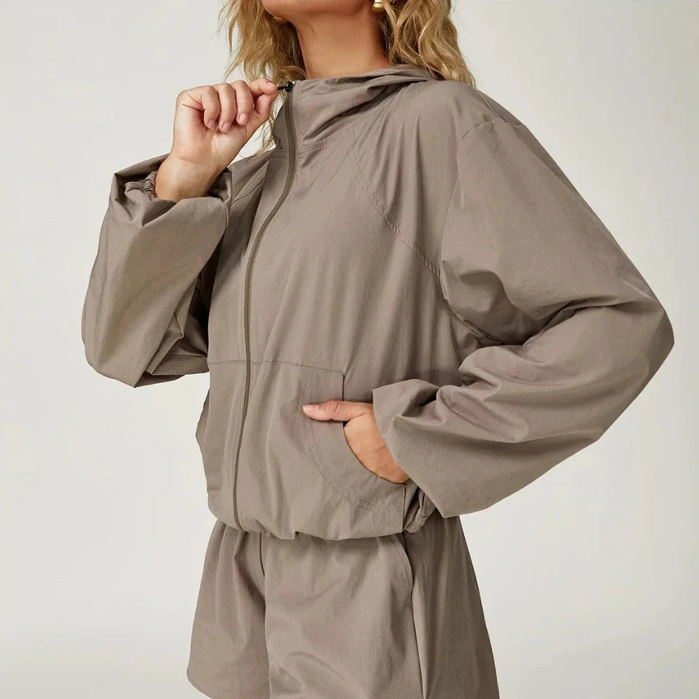Avara Lightweight Hooded Zipper Jacket