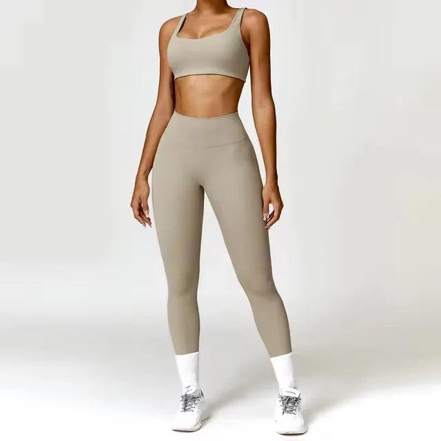 2-Piece Set – Long Sleeve Crop Top or Bra & High-Waist Scrunch Leggings