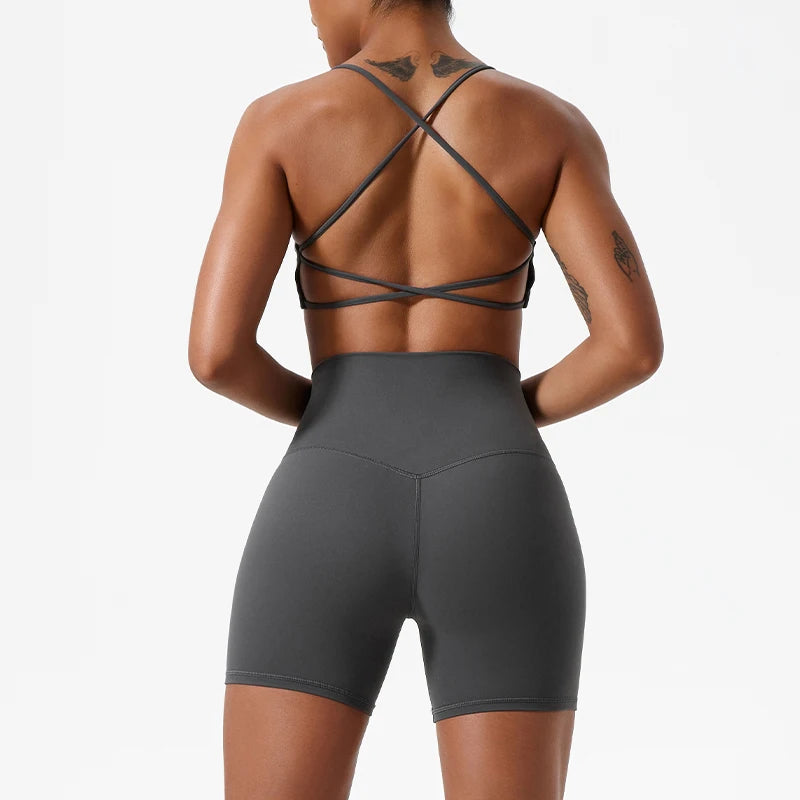 2-piece Seamless Activewear Shorts & Sports Bra
