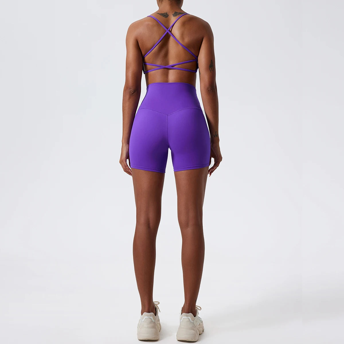2-piece Seamless Activewear Shorts & Sports Bra