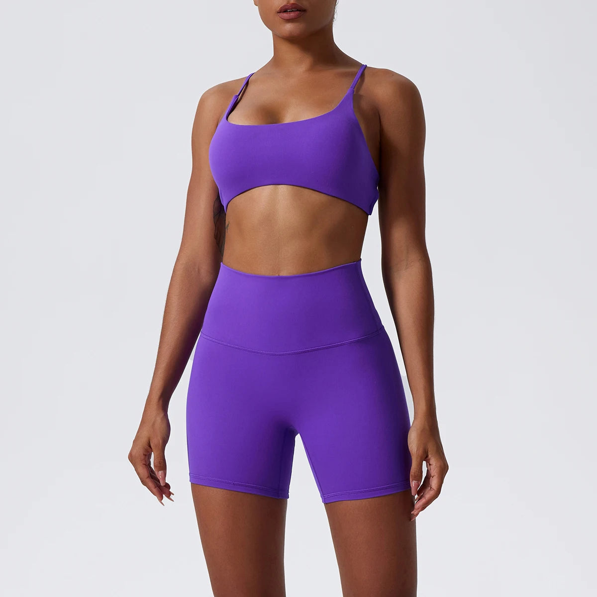2-piece Seamless Activewear Shorts & Sports Bra
