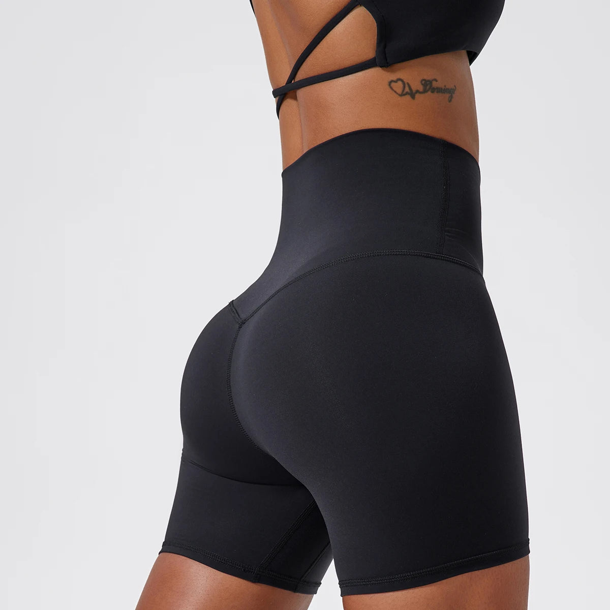 2-piece Seamless Activewear Shorts & Sports Bra